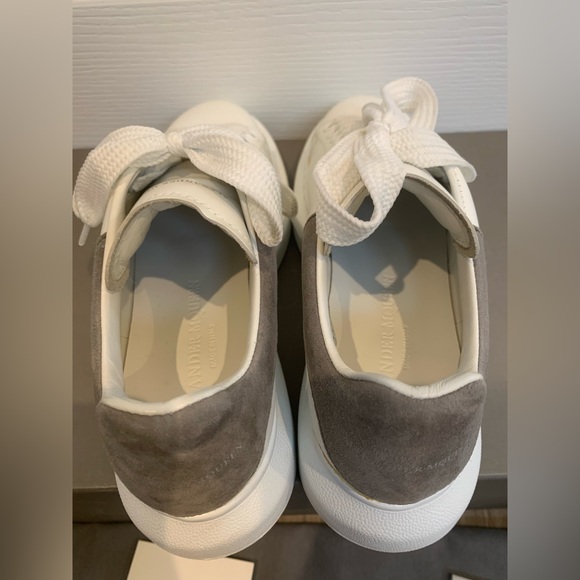 Alexander McQueen | Oversized low-top sneakers | White Grey | 37 - Picture 7 of 13